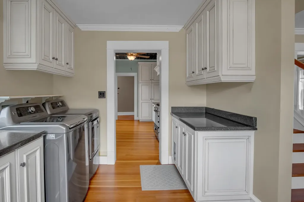400 E 3rd Newton KS 67114