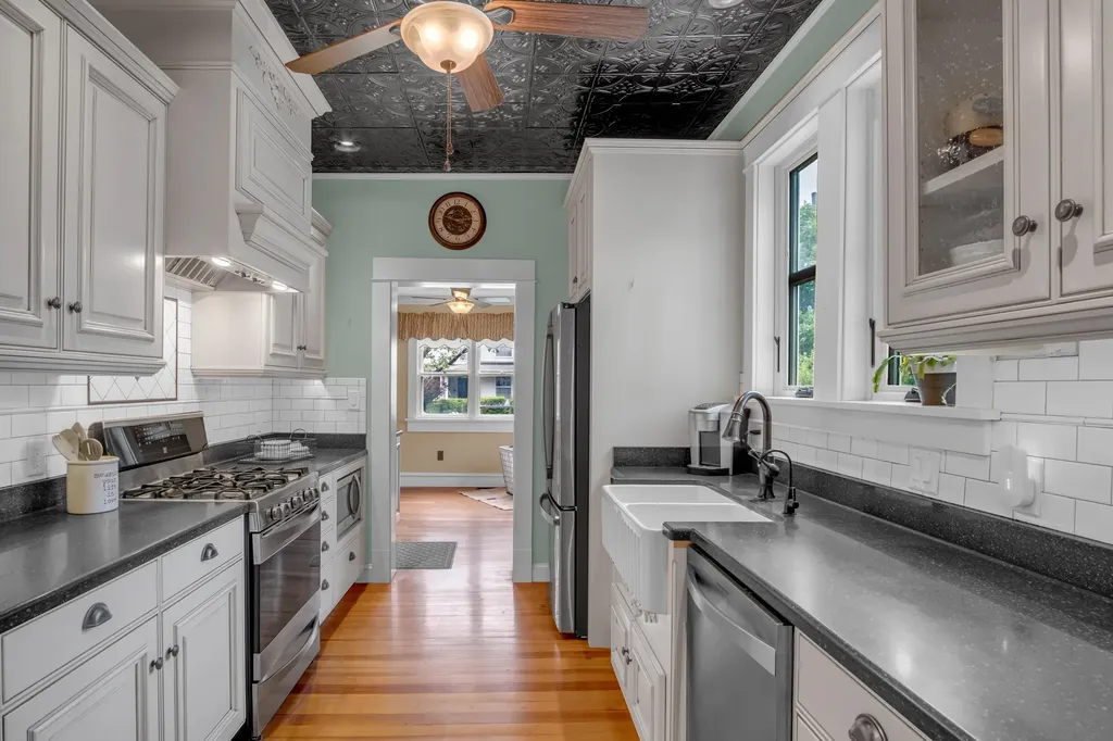 400 E 3rd Newton KS 67114