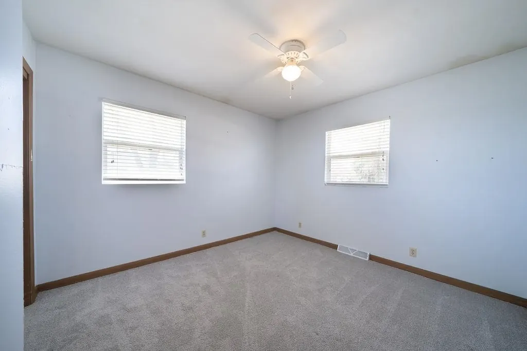 1902 Marksdale Avenue Goddard KS 67052