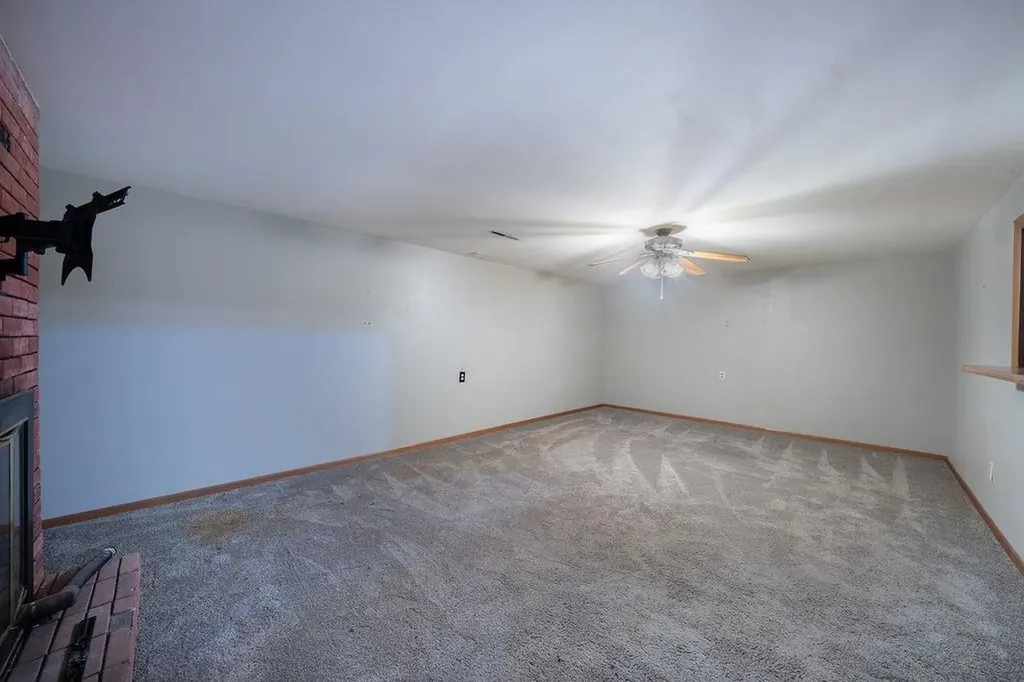 1902 Marksdale Avenue Goddard KS 67052