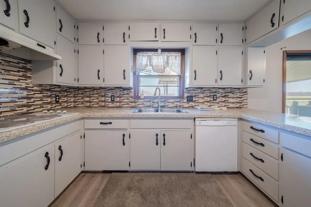 1902 Marksdale Avenue Goddard KS 67052