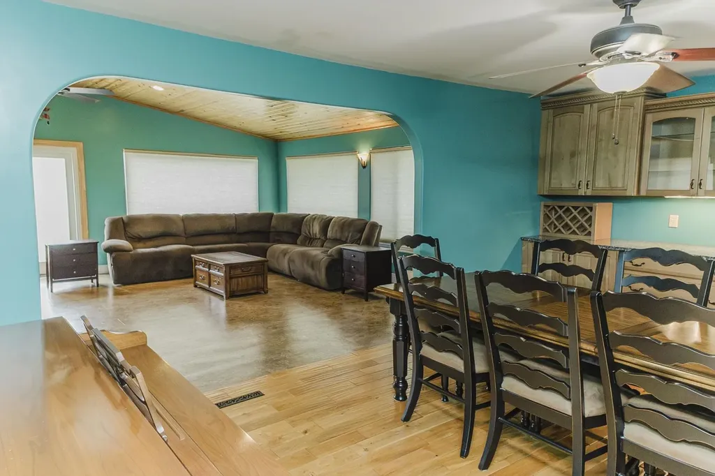 12150 N Meridian Sedgwick KS 67135