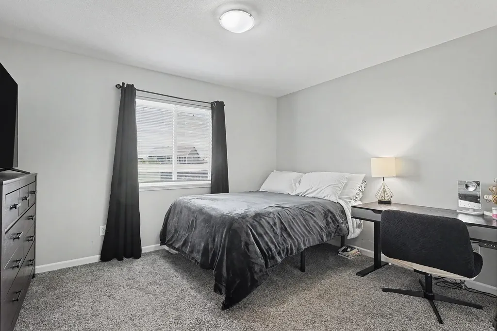 881 N Cloverleaf Goddard KS 67052