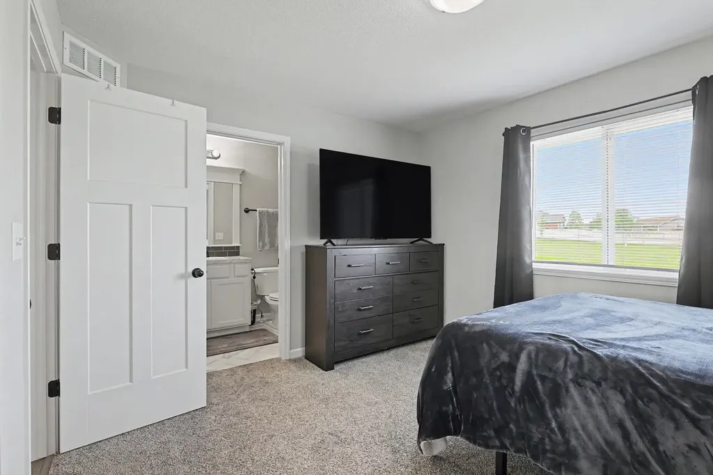 881 N Cloverleaf Goddard KS 67052