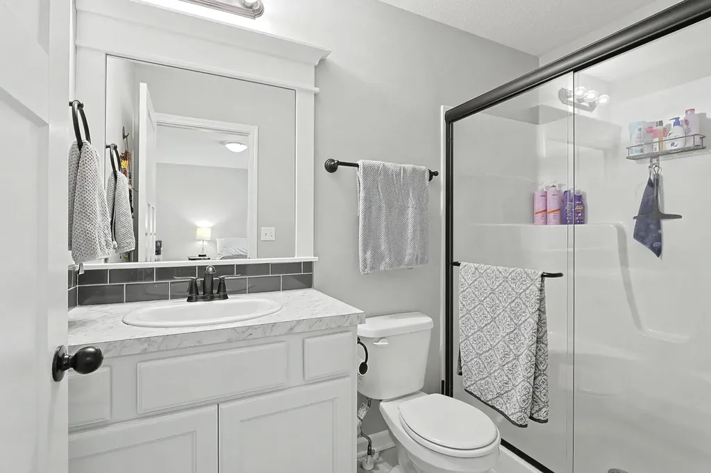 881 N Cloverleaf Goddard KS 67052