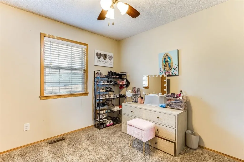 2049 S Crestline Court Wichita KS 67209