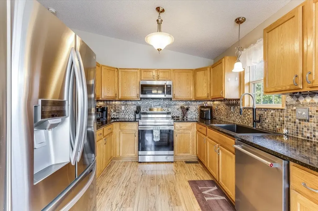 2049 S Crestline Court Wichita KS 67209