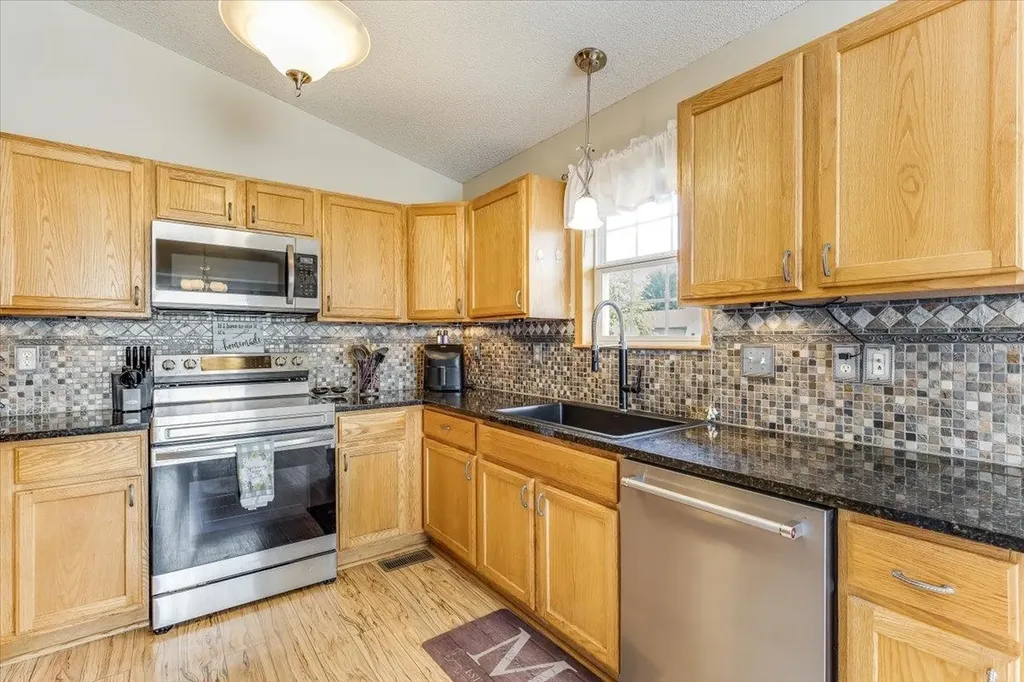 2049 S Crestline Court Wichita KS 67209