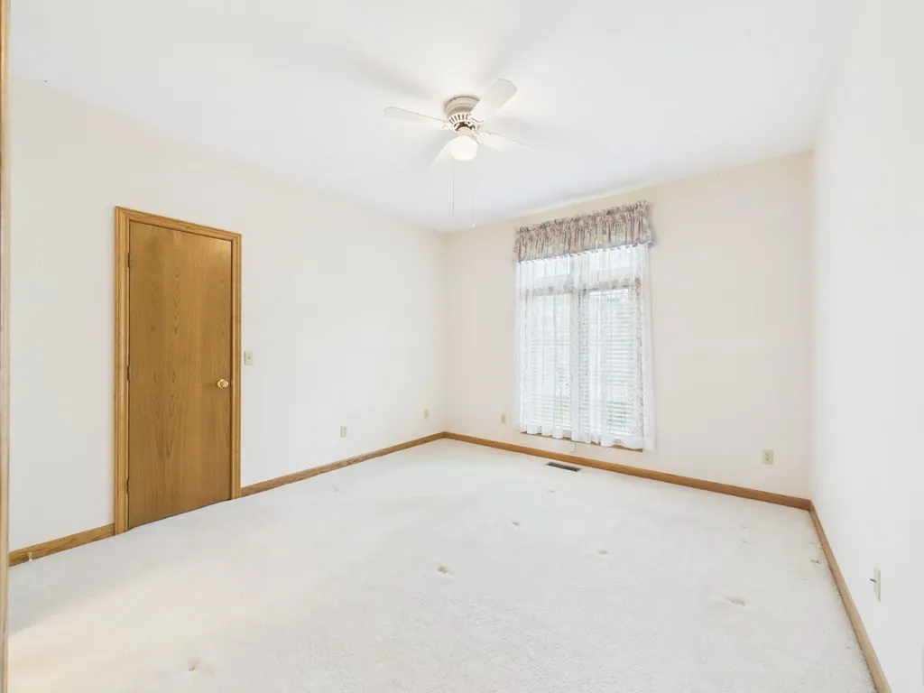 939 N Woodridge Court Wichita KS 67206
