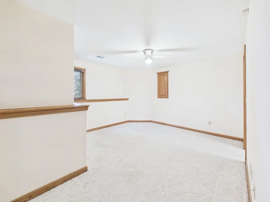 939 N Woodridge Court Wichita KS 67206