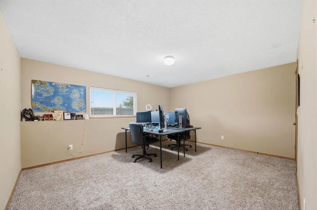 715 E Rolling View Drive Park City KS 67147