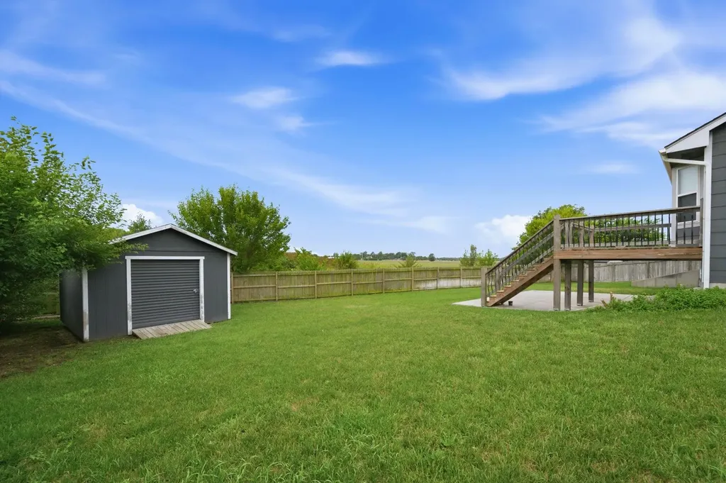 715 E Rolling View Drive Park City KS 67147