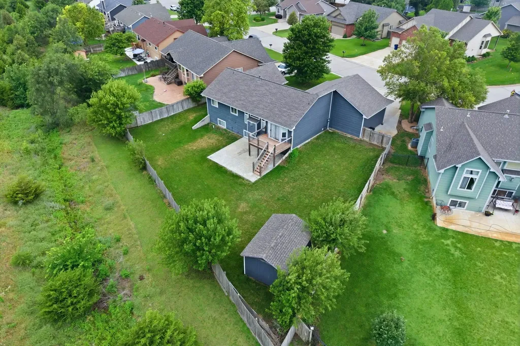 715 E Rolling View Drive Park City KS 67147