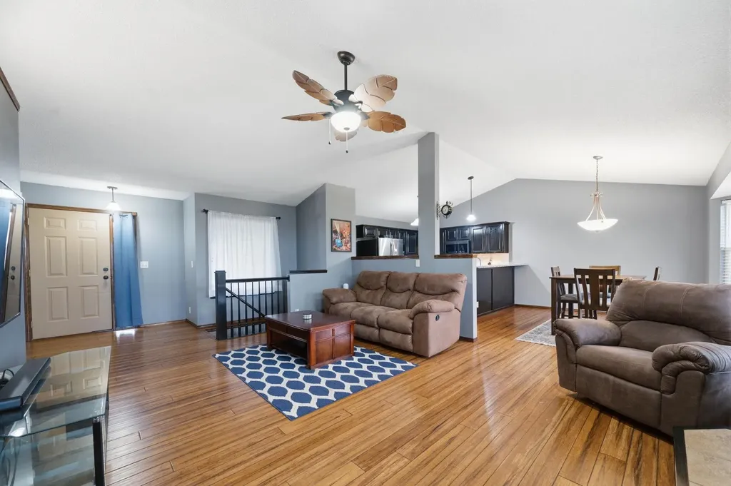 715 E Rolling View Drive Park City KS 67147