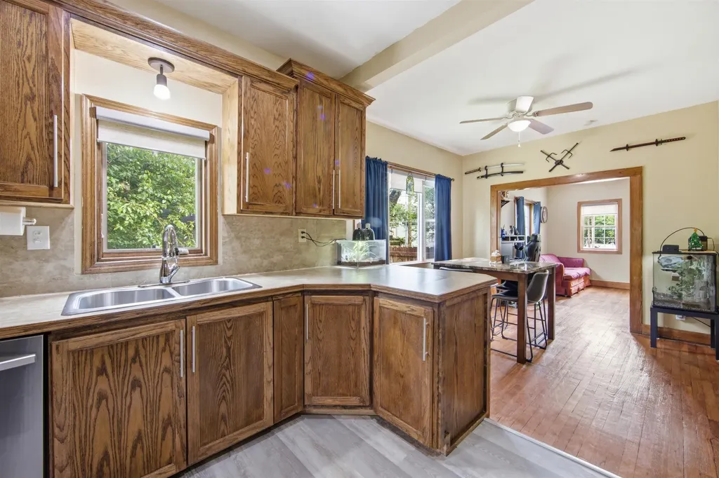 5331 W Robinson Wichita KS 67212
