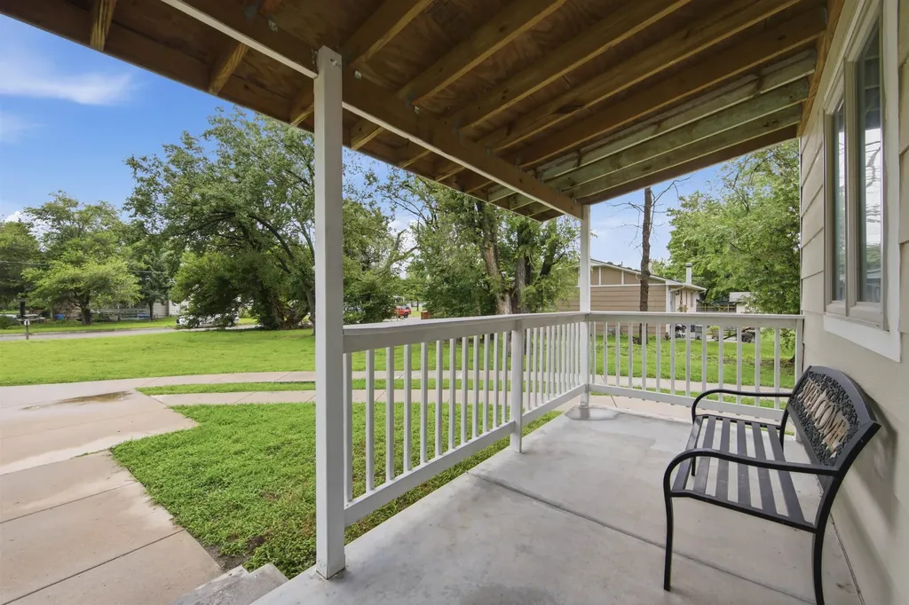 5331 W Robinson Wichita KS 67212