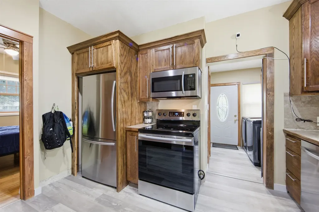 5331 W Robinson Wichita KS 67212