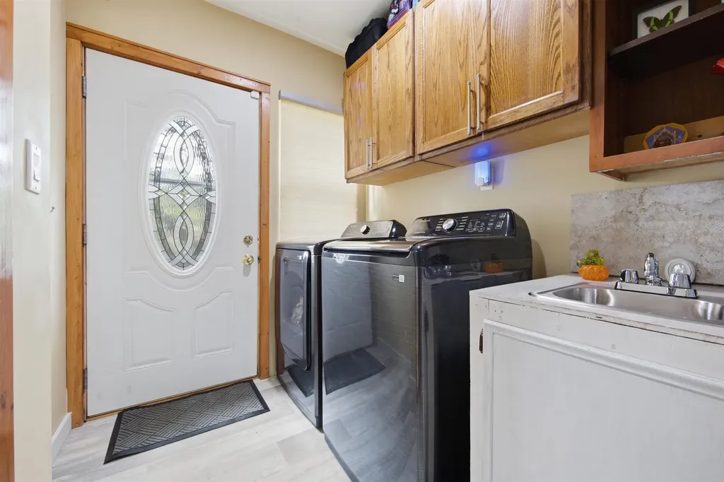 5331 W Robinson Wichita KS 67212