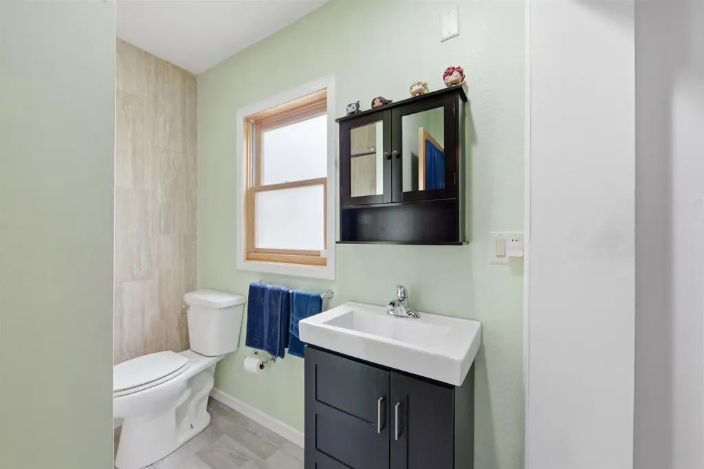 5331 W Robinson Wichita KS 67212