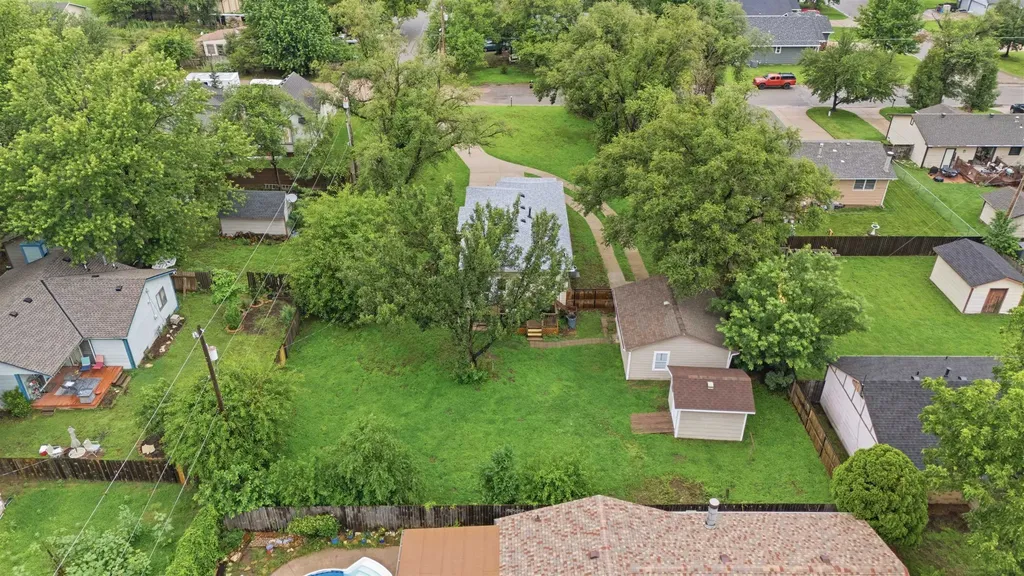 5331 W Robinson Wichita KS 67212