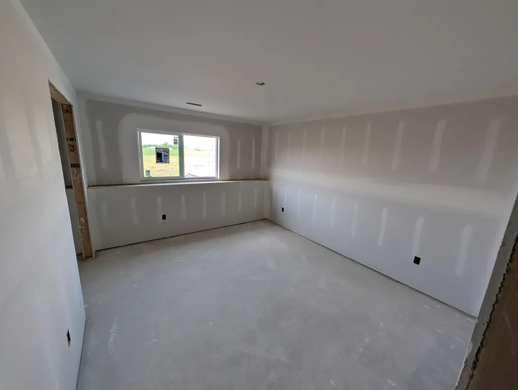 219 Summer Drive Newton KS 67114