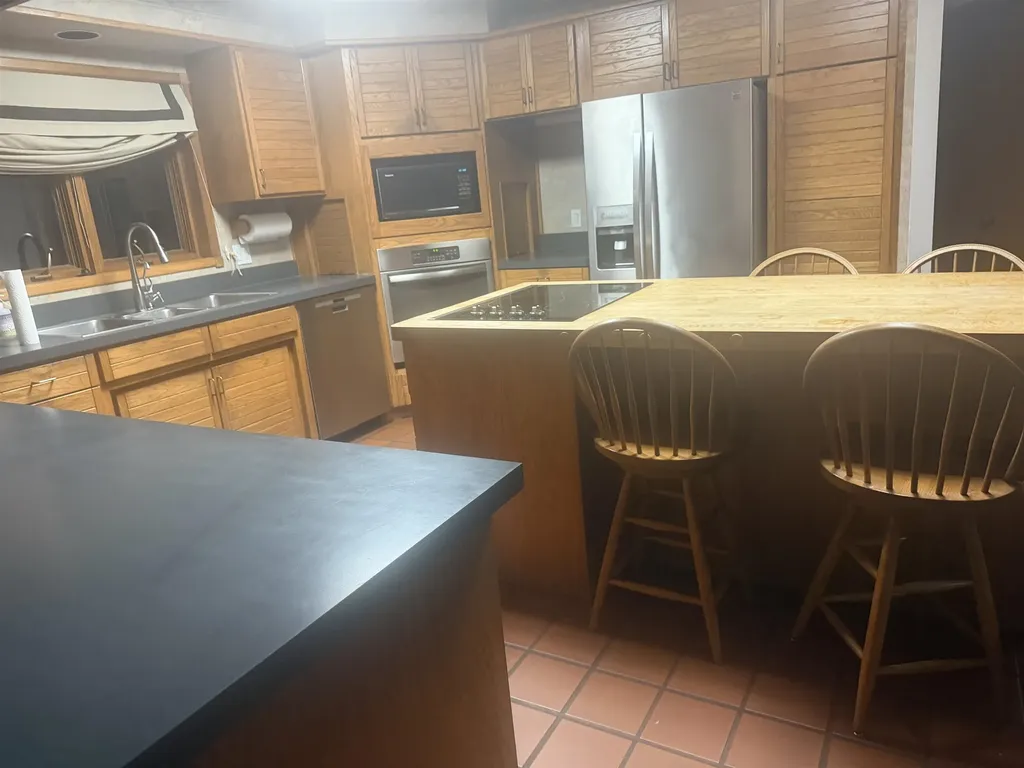 399 S Seneca Wellington KS 67152