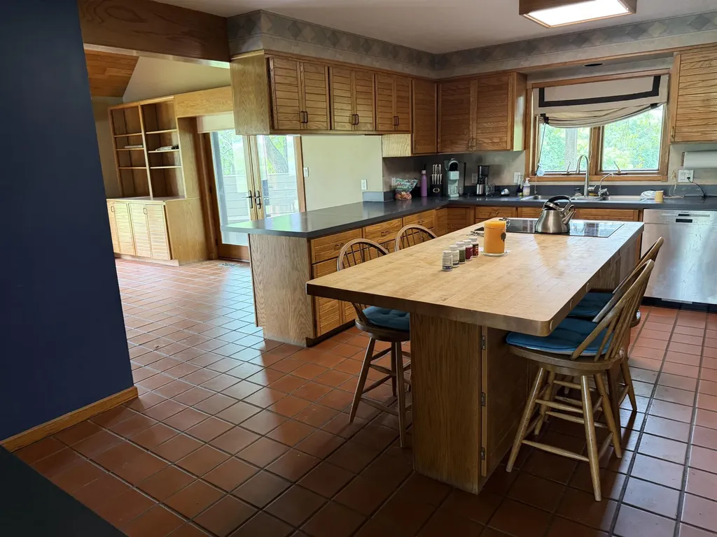 399 S Seneca Wellington KS 67152