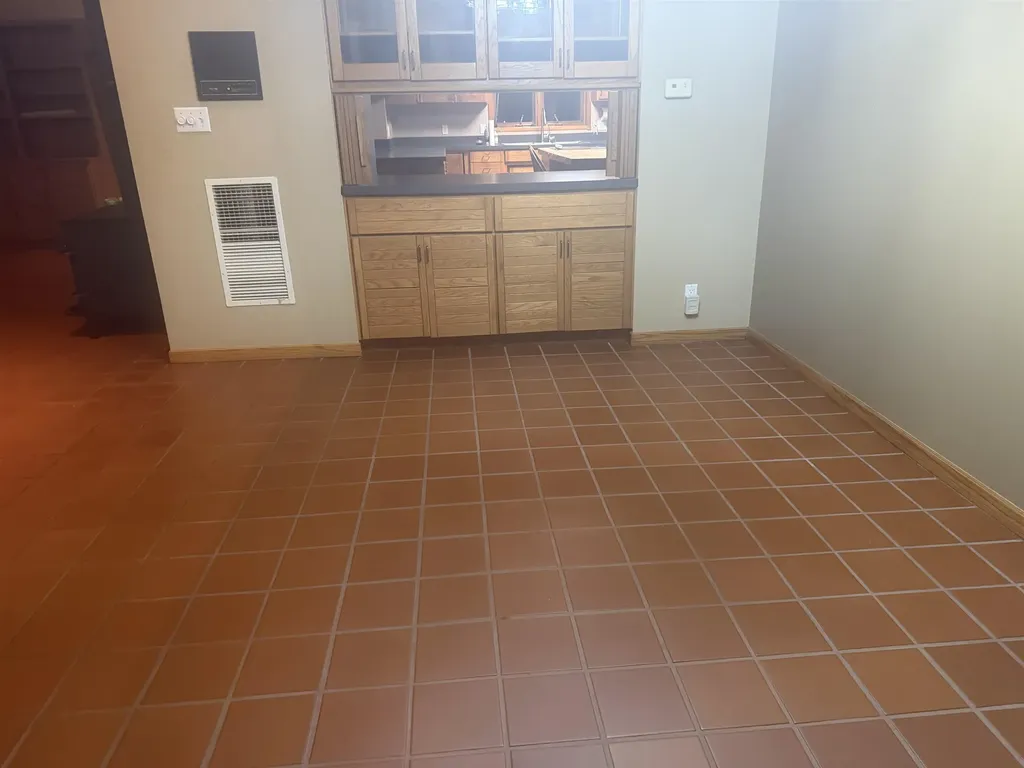 399 S Seneca Wellington KS 67152