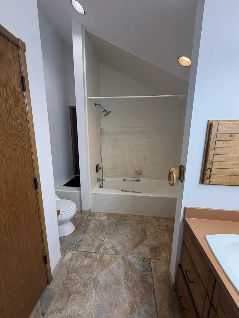 399 S Seneca Wellington KS 67152