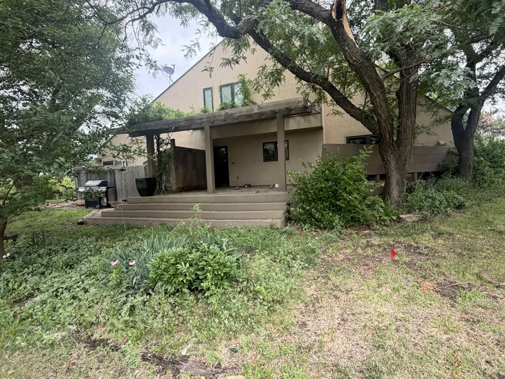 399 S Seneca Wellington KS 67152