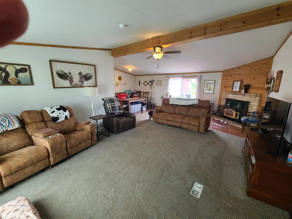 10716 212th Winfield KS 67156