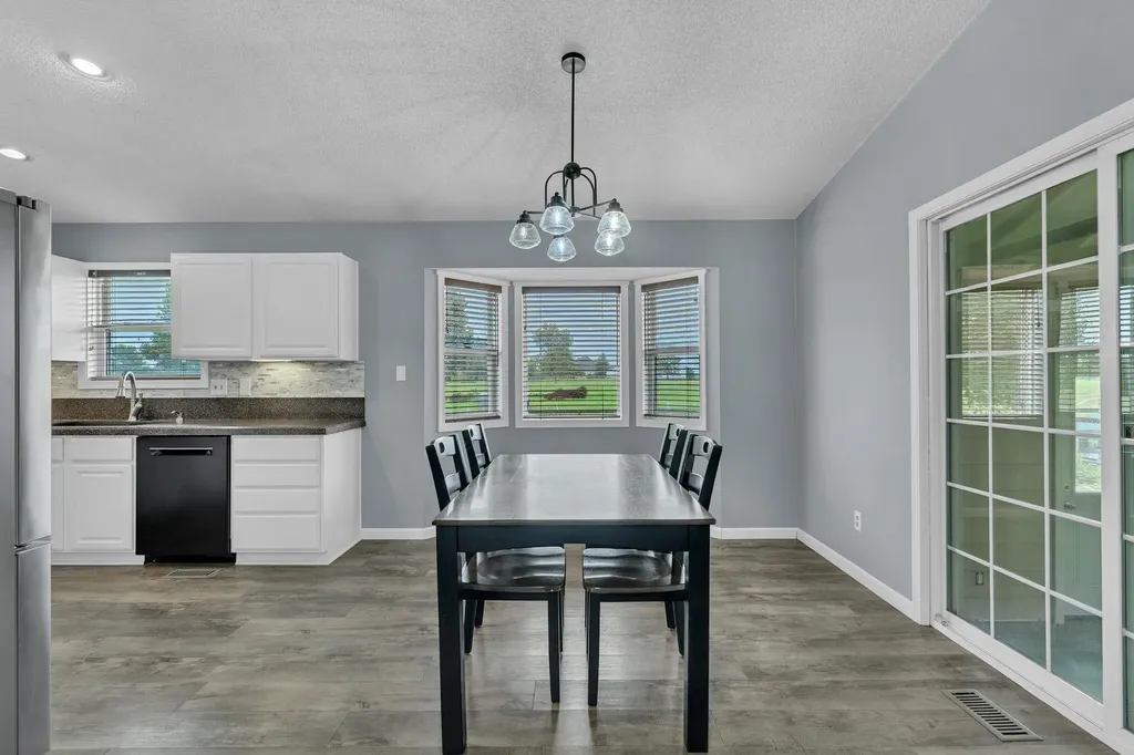 5842 S Joel Derby KS 67037