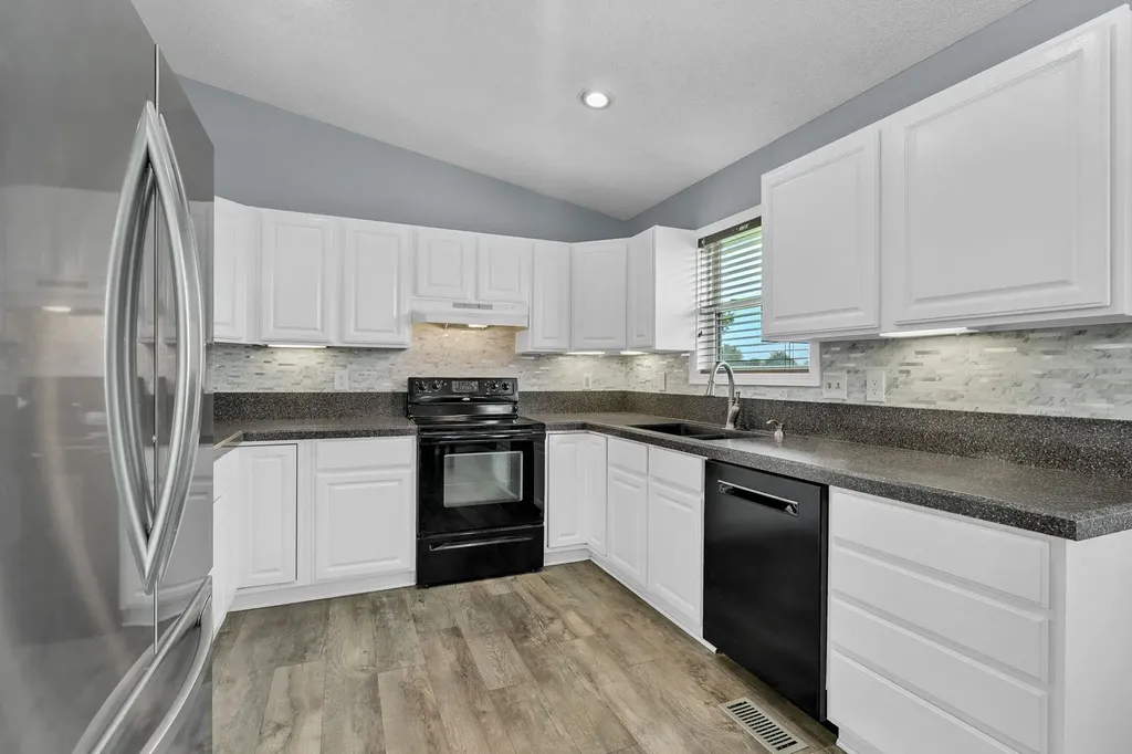 5842 S Joel Derby KS 67037
