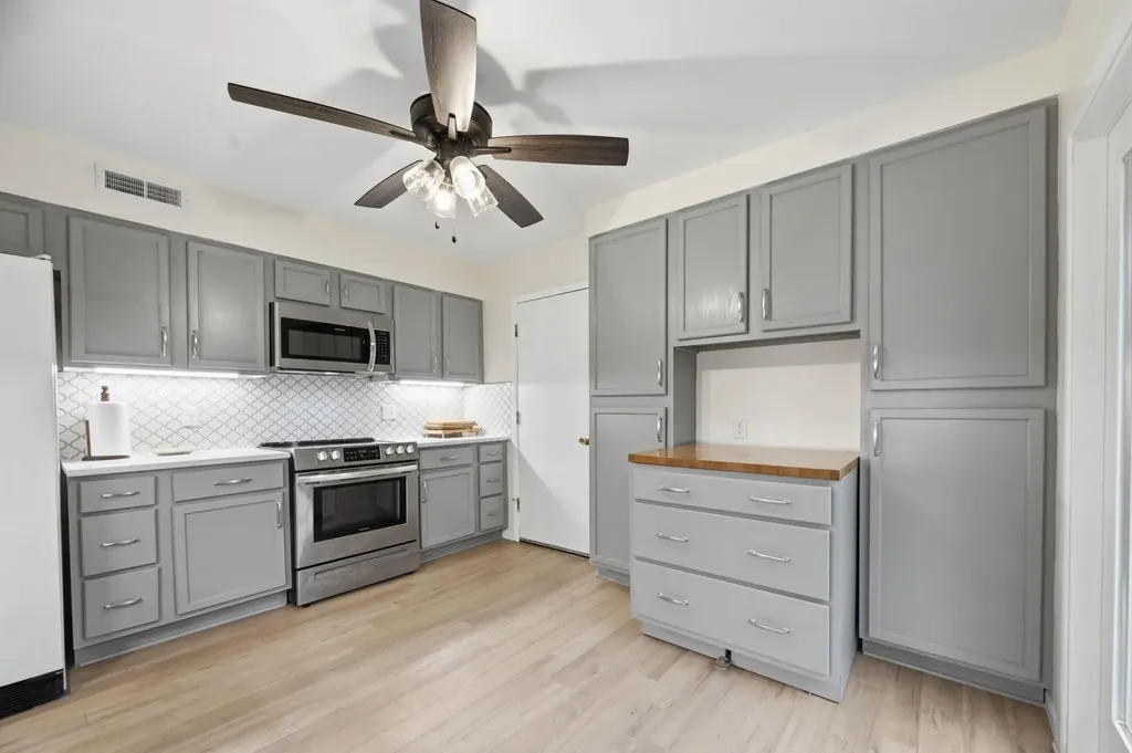 7006 E Stonegate Street Wichita KS 67206
