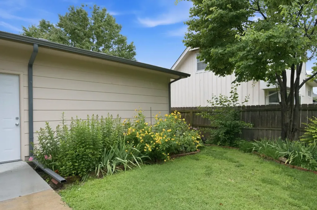 7006 E Stonegate Street Wichita KS 67206