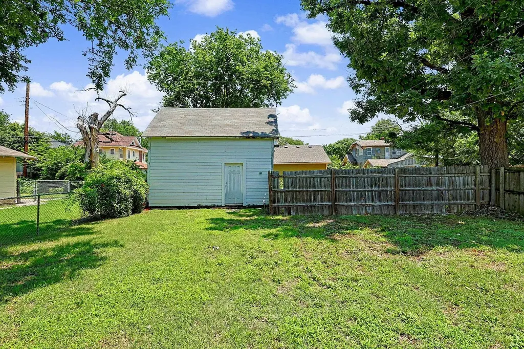 802 N Gilman Avenue Wichita KS 67203