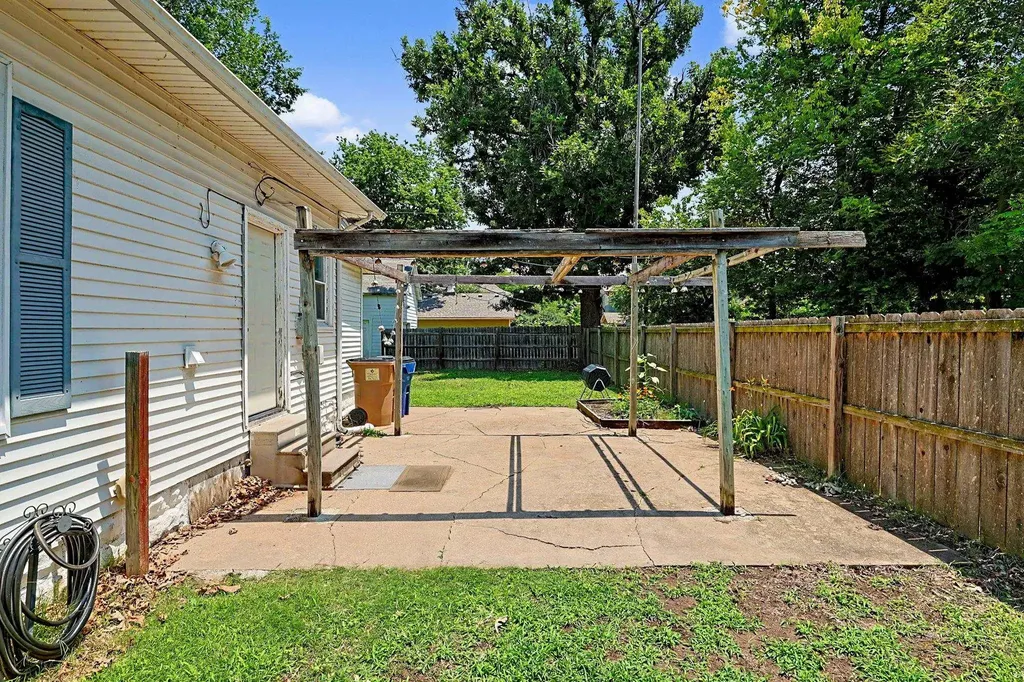802 N Gilman Avenue Wichita KS 67203