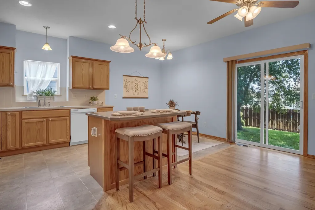 2115 Bristol Lane Newton KS 67114