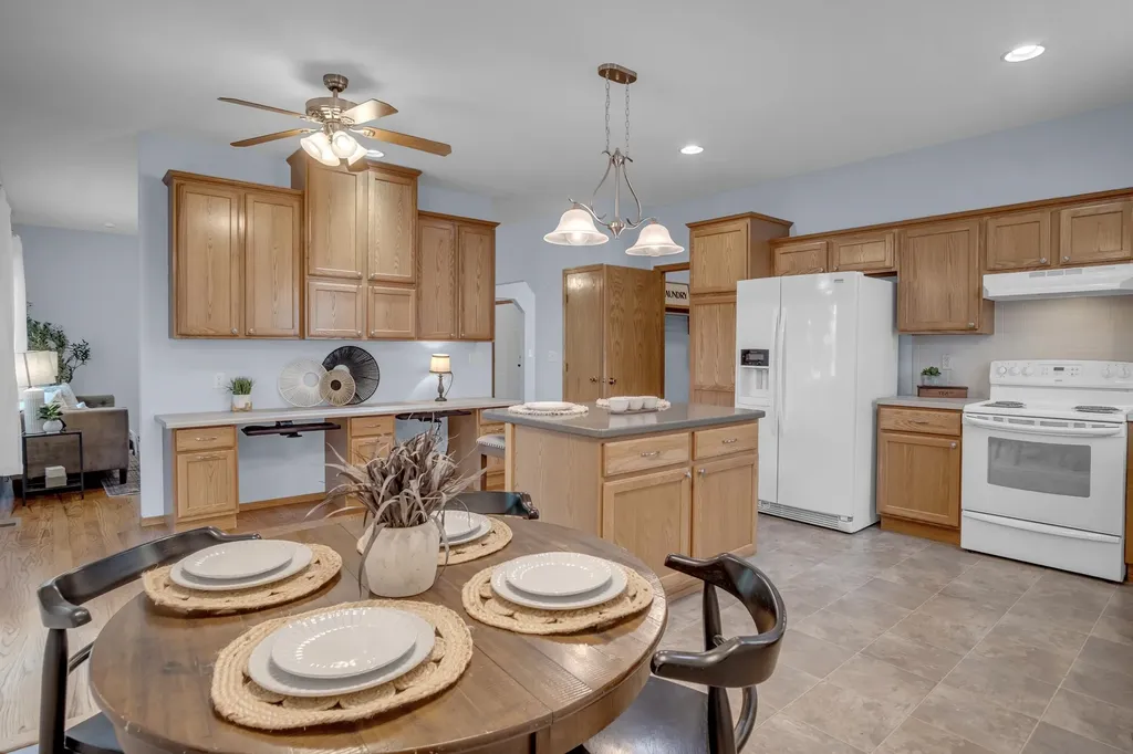 2115 Bristol Lane Newton KS 67114