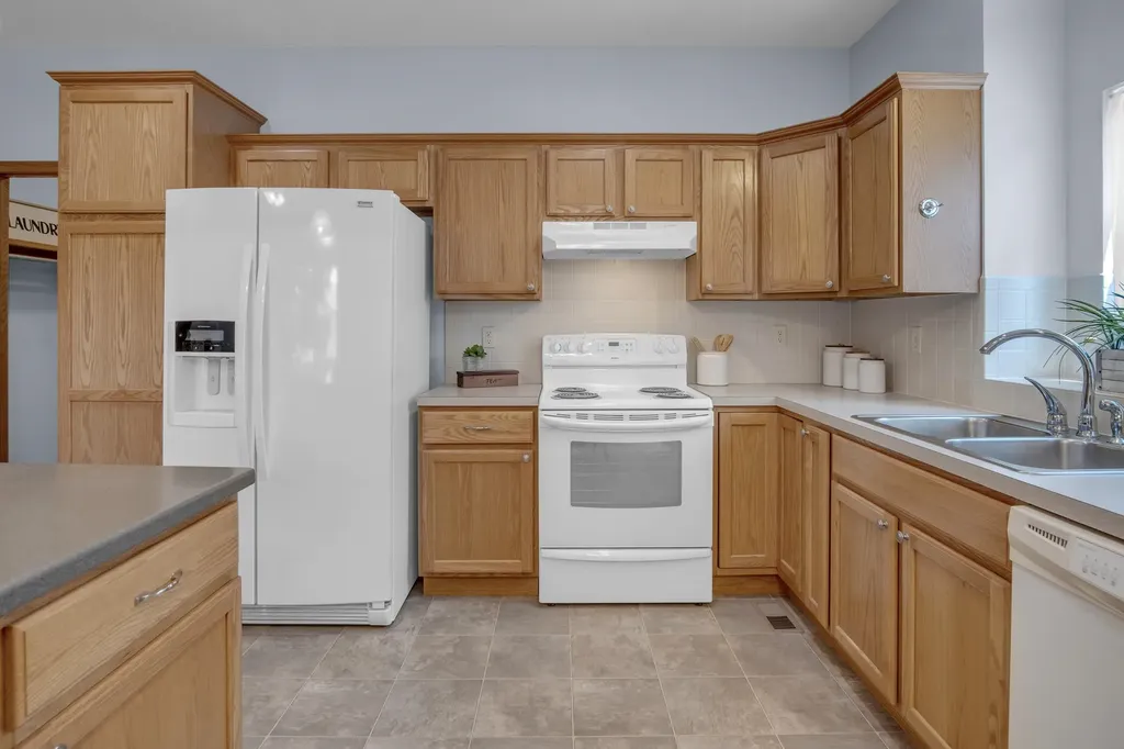 2115 Bristol Lane Newton KS 67114