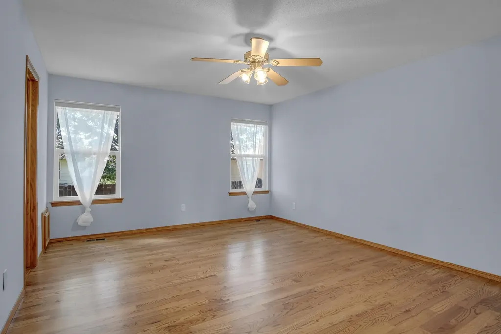 2115 Bristol Lane Newton KS 67114