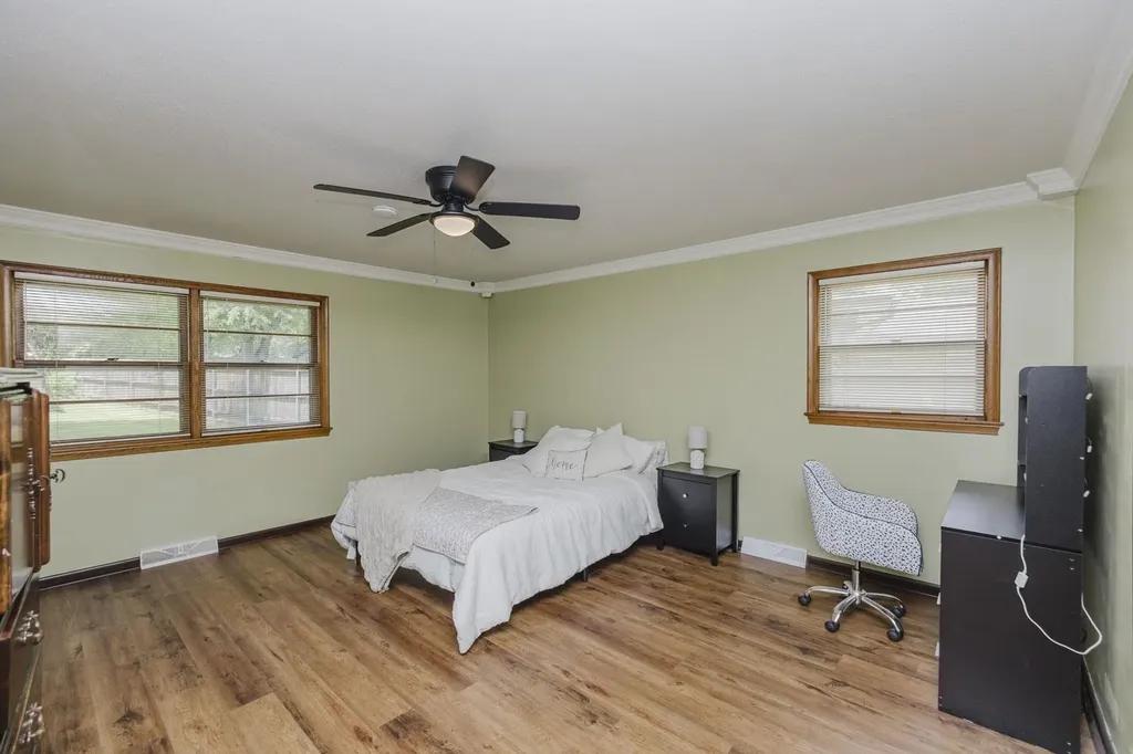 1019 N Chipper Wichita KS 67212