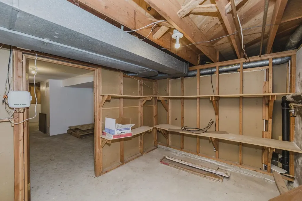 1019 N Chipper Wichita KS 67212