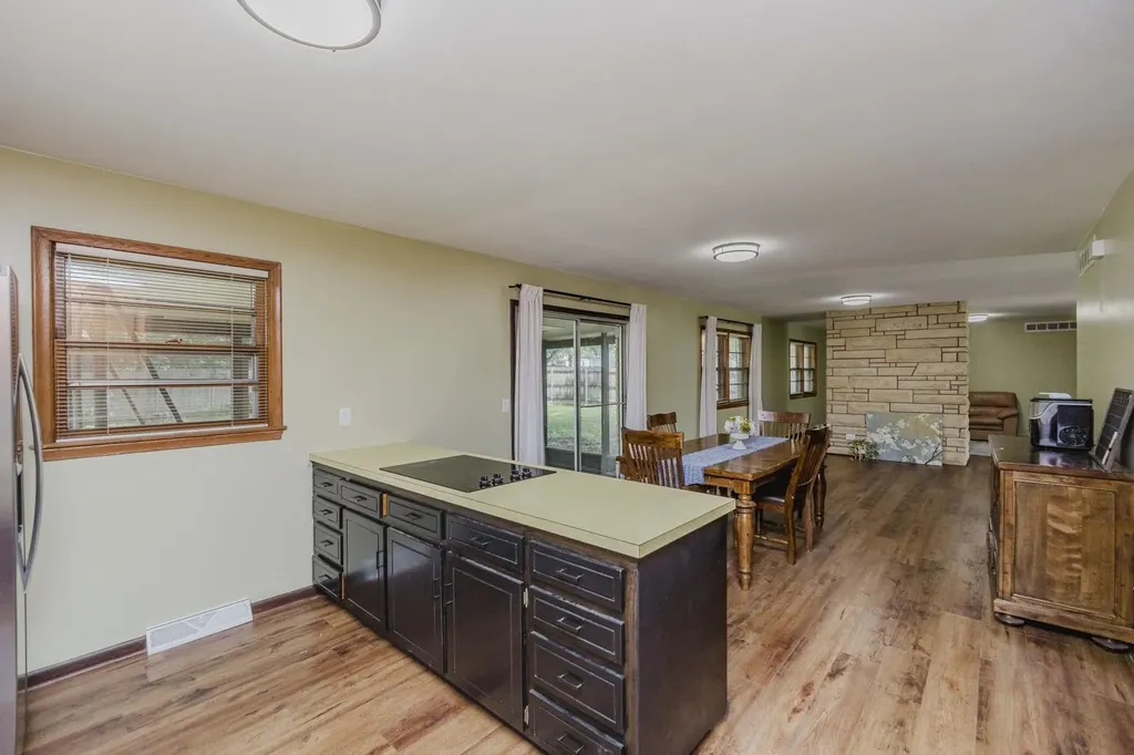 1019 N Chipper Wichita KS 67212
