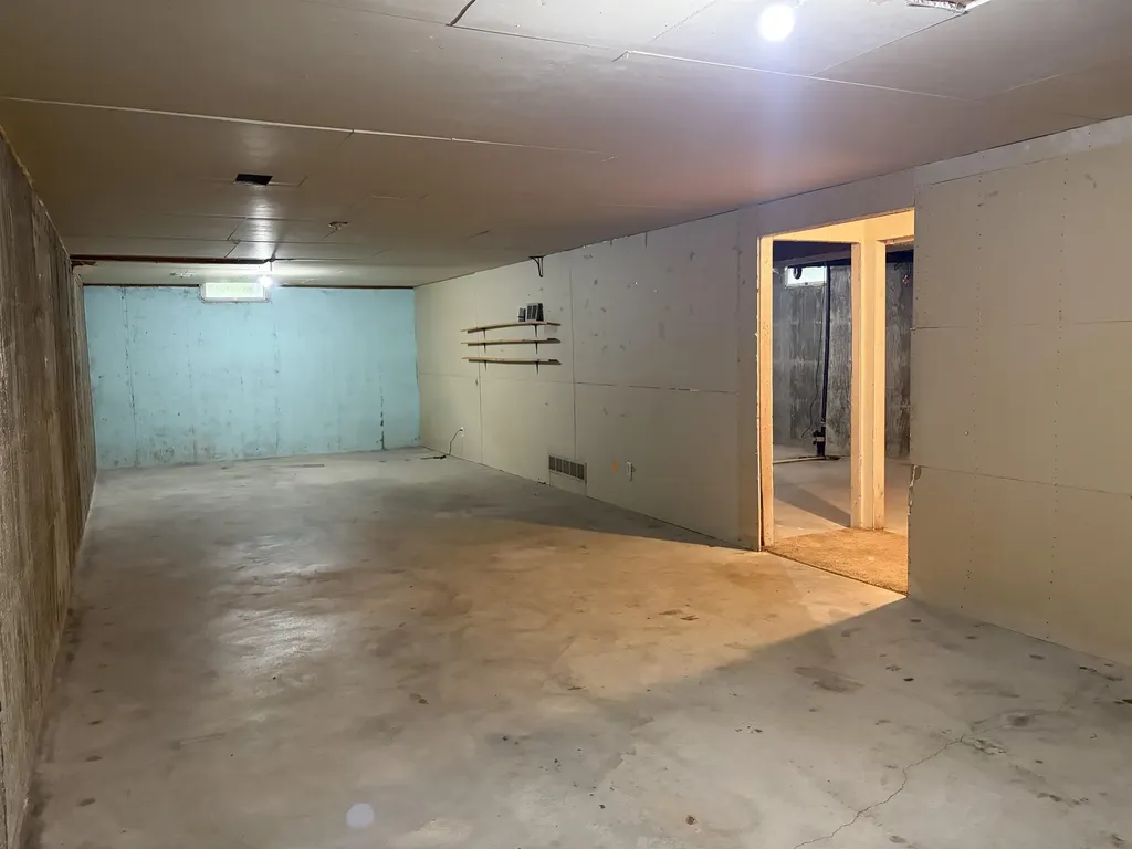 3307 Brookdale Road Augusta KS 67010
