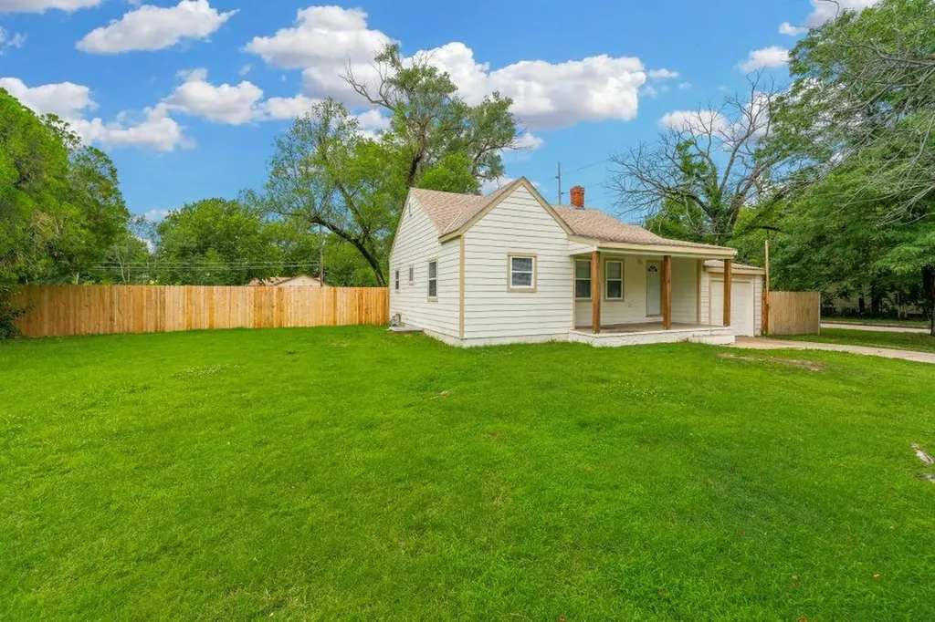 1901 S Emporia Wichita KS 67211