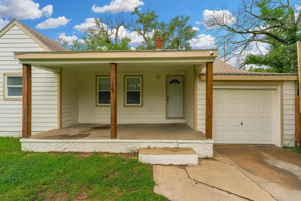 2901 S Emporia Wichita KS 67211