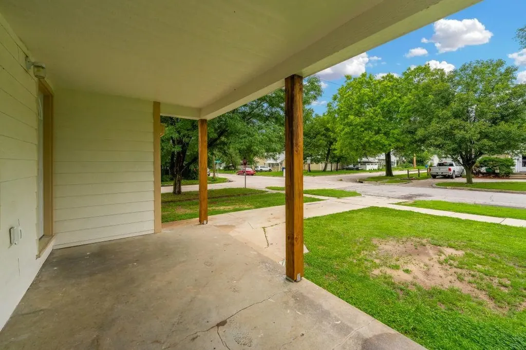 1901 S Emporia Wichita KS 67211
