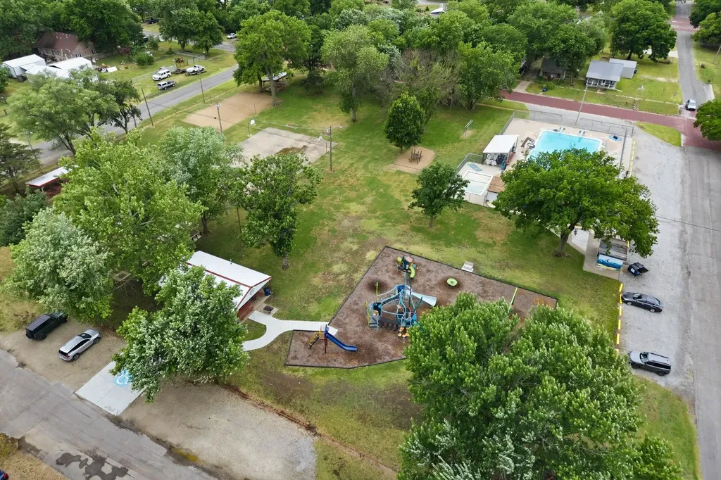 427 S Willow Street Douglass KS 67039