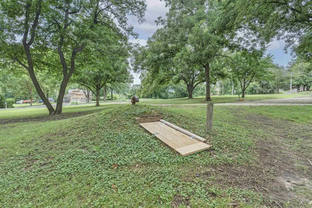 1701 E Chestnut Avenue Arkansas City KS 67005